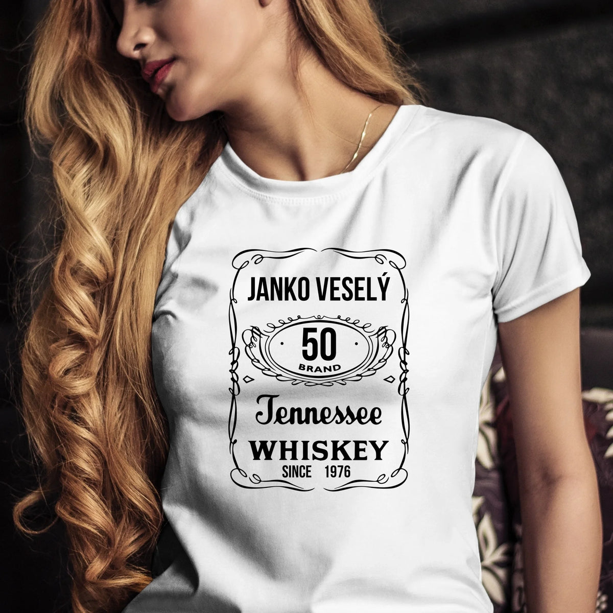Personalizované tričko "Whiskey s menom a s vekom na želanie" 9493.
