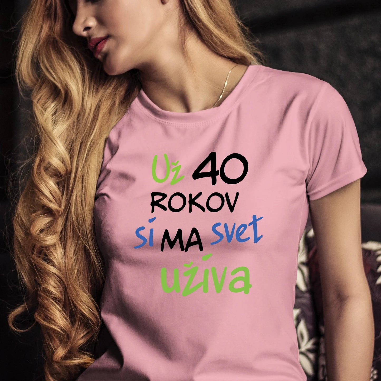Personalizované tričko s potlačou "Už 40 rokov si ma svet užíva" 9605.